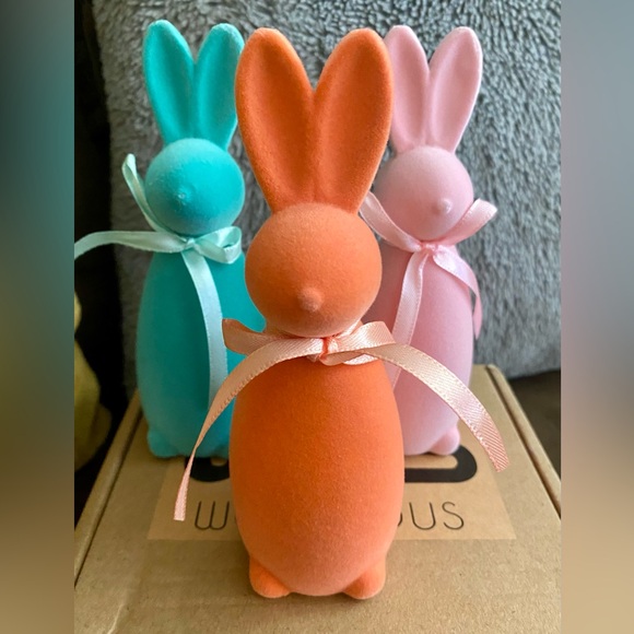 Bunny Figurines - Picture 4 of 5